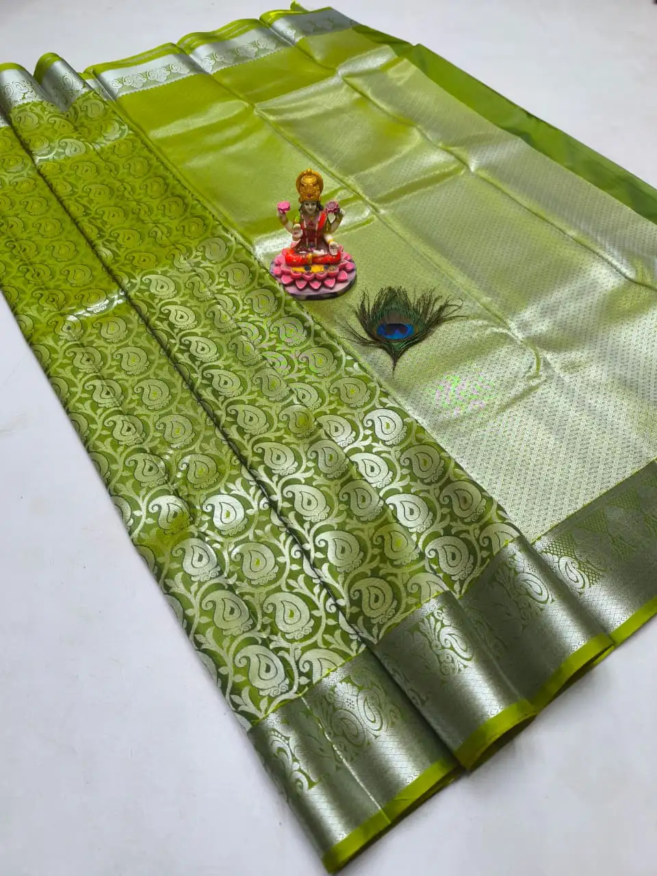 Pista Green Paisley Brocade Semi Kanchipuram Silk Saree